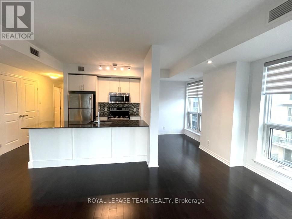 












2009 - 242 RIDEAU STREET

,
Ottawa,




Ontario
K1N0B7

