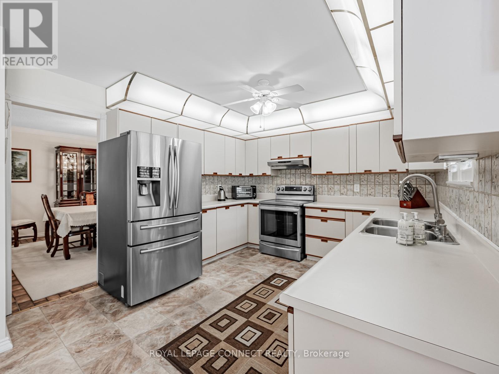 












642 SHEPPARD AVENUE

,
Pickering,




Ontario
L1V1G3

