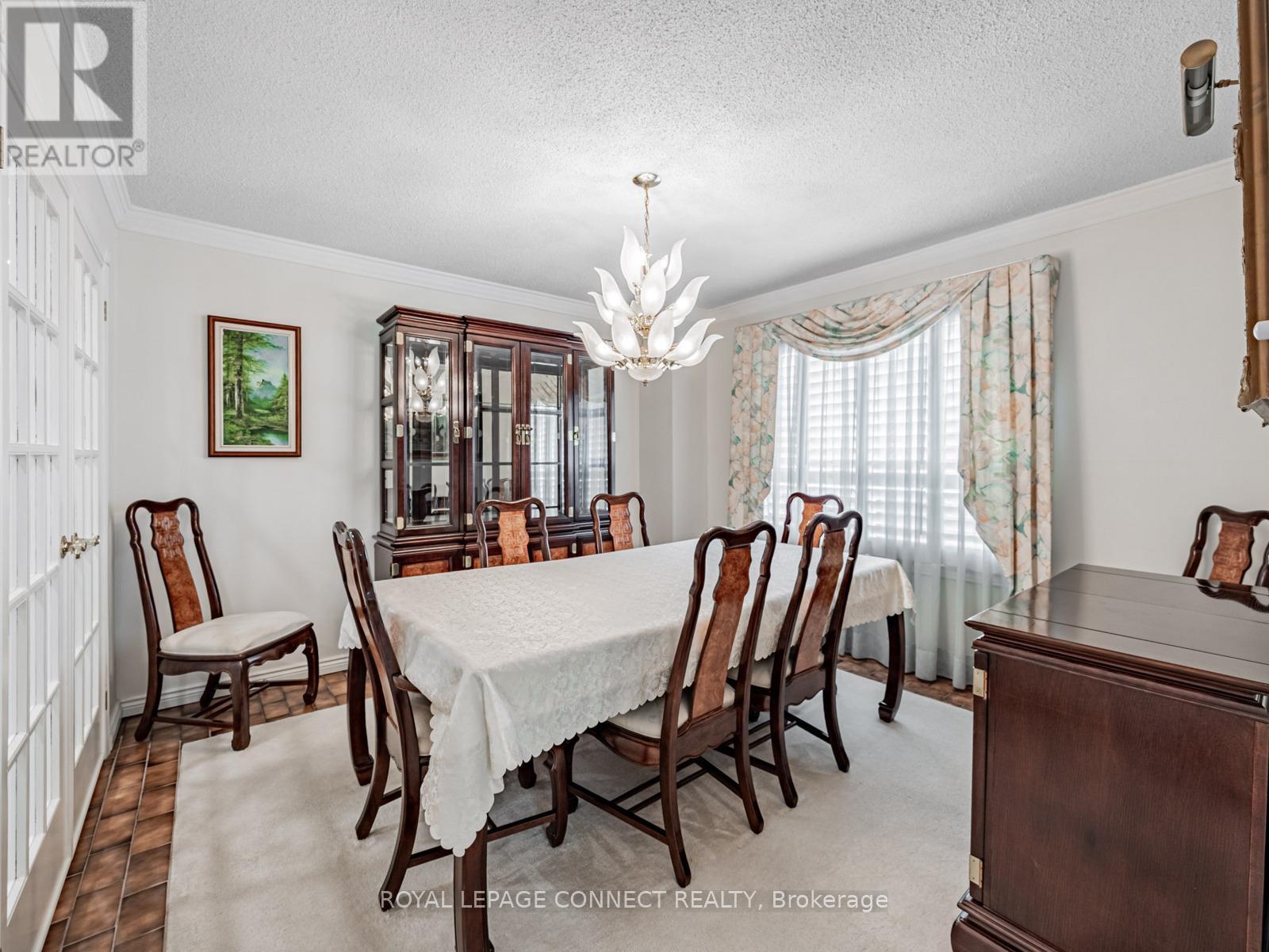 












642 SHEPPARD AVENUE

,
Pickering,




Ontario
L1V1G3

