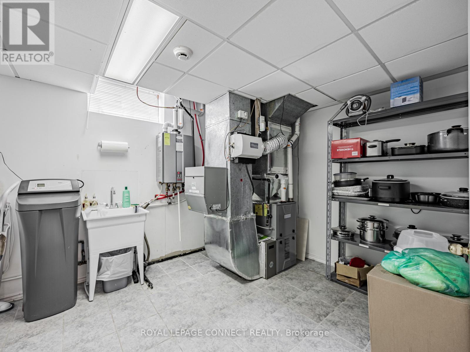 












642 SHEPPARD AVENUE

,
Pickering,




Ontario
L1V1G3

