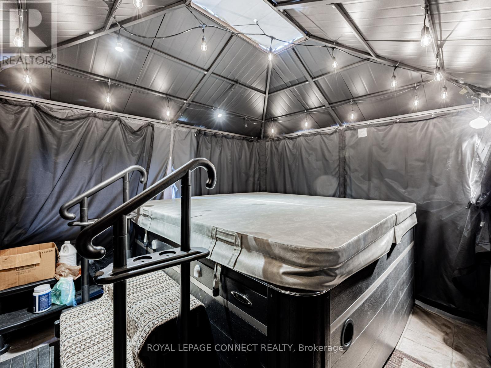 












642 SHEPPARD AVENUE

,
Pickering,




Ontario
L1V1G3

