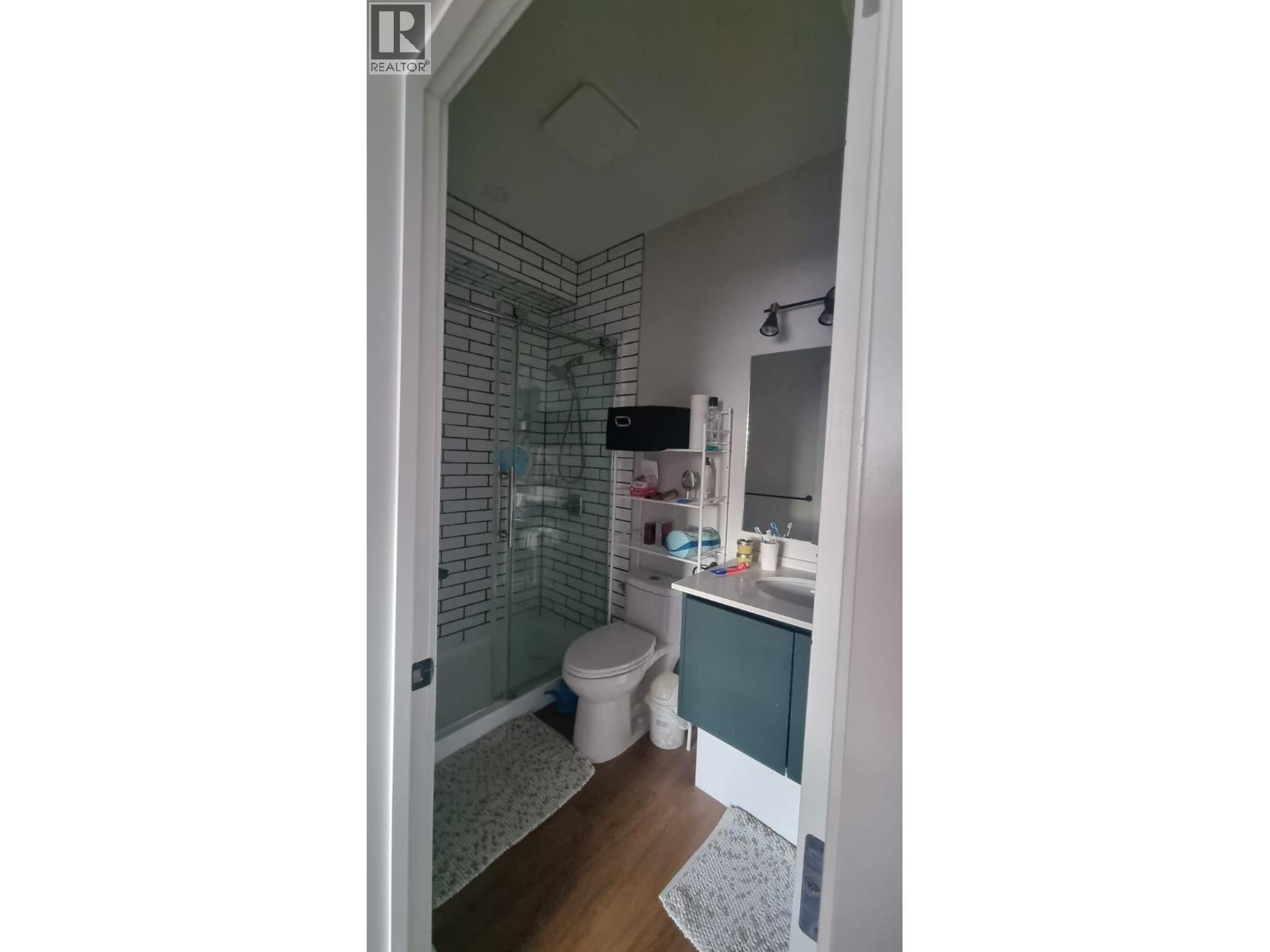 












435 5TH AVENUE

,
Burns Lake,




British Columbia
V0J1E0

