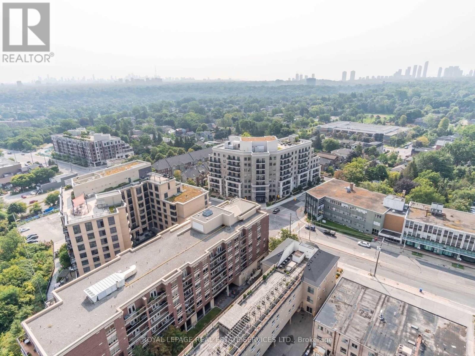 












2007 - 20 BRIN DRIVE

,
Toronto,




Ontario
M8X0B2

