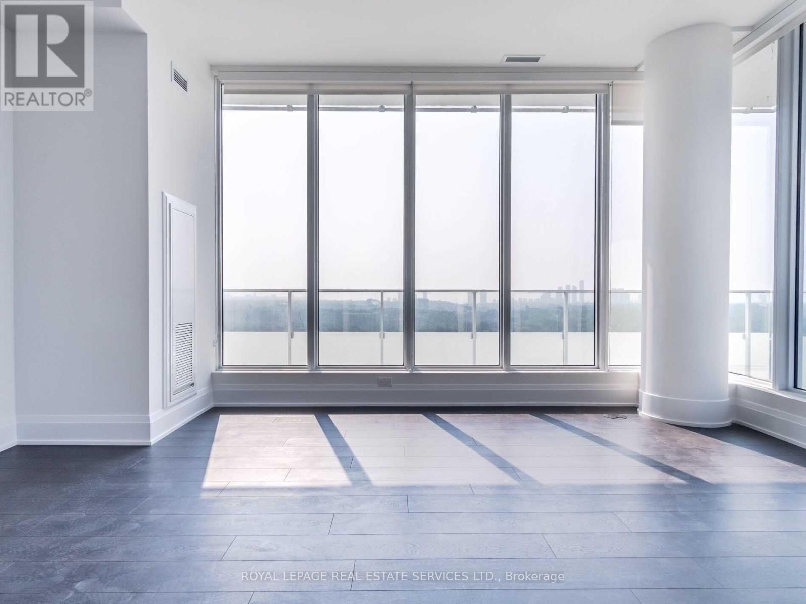 












2007 - 20 BRIN DRIVE

,
Toronto,




Ontario
M8X0B2

