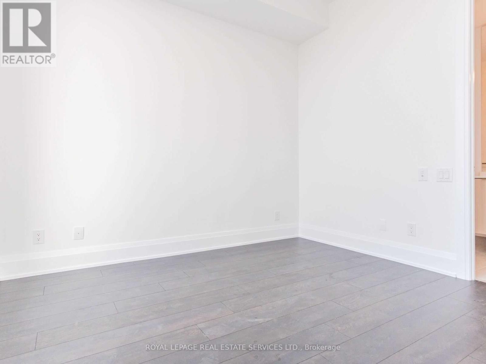 












2007 - 20 BRIN DRIVE

,
Toronto,




Ontario
M8X0B2


