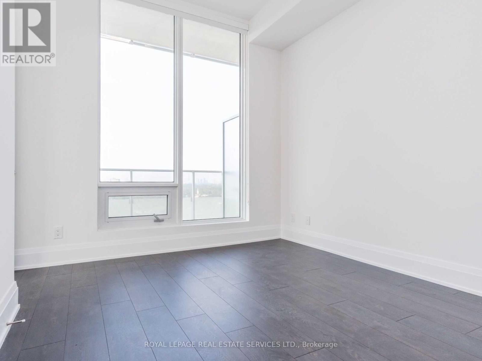 












2007 - 20 BRIN DRIVE

,
Toronto,




Ontario
M8X0B2

