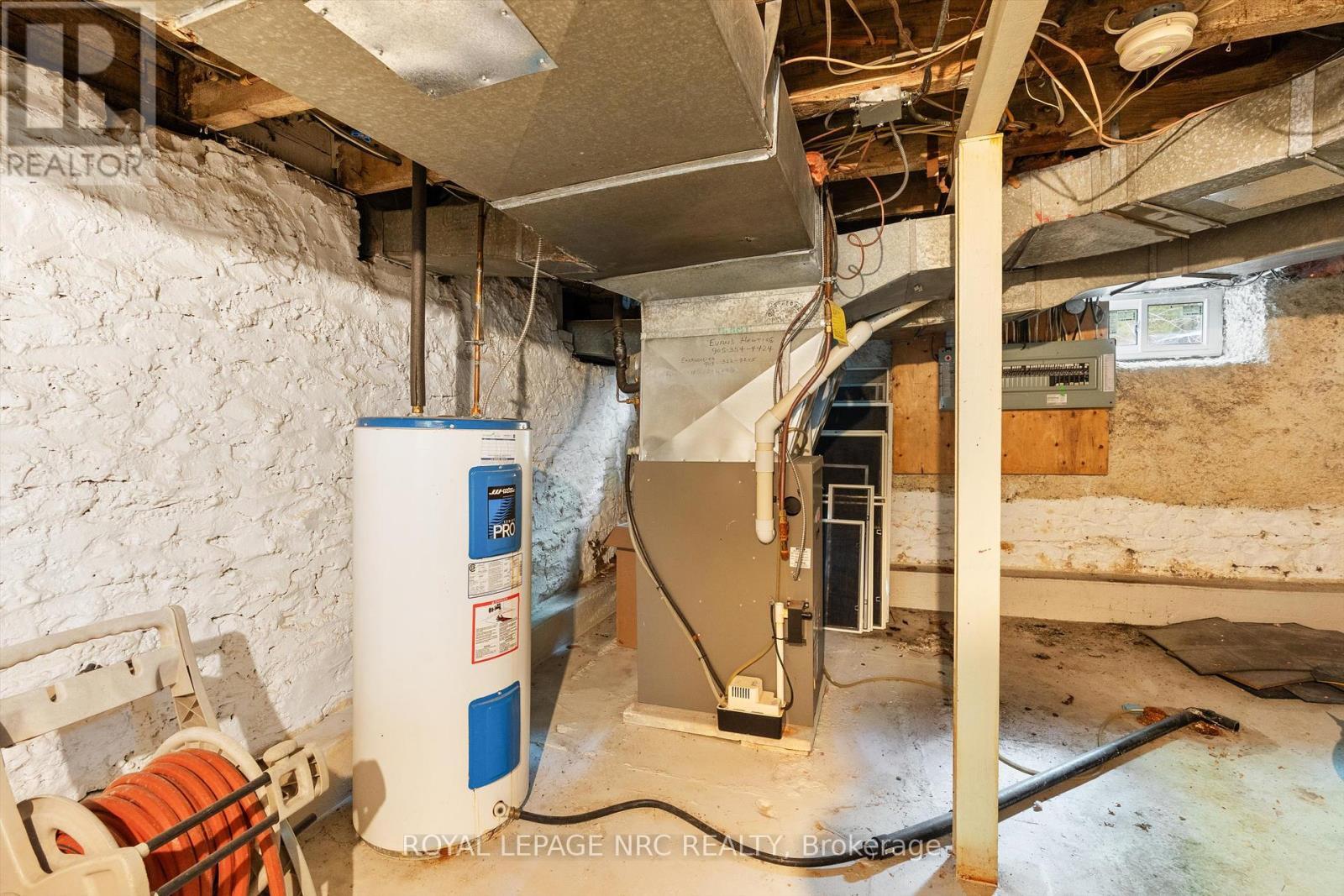 












228 KING STREET

,
St. Catharines (Downtown),




Ontario
L2R3J9

