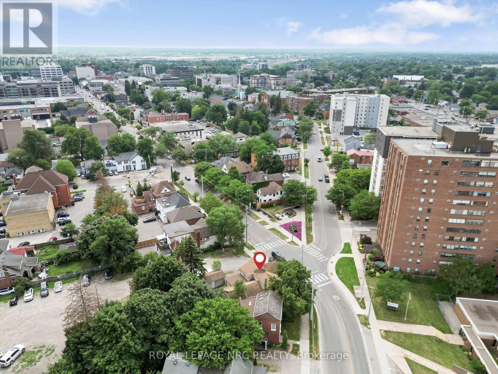 












228 KING STREET

,
St. Catharines (Downtown),




Ontario
L2R3J9

