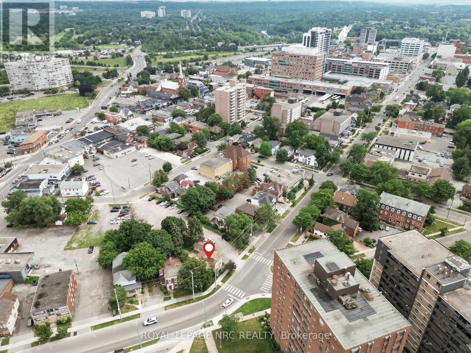 












228 KING STREET

,
St. Catharines (Downtown),




Ontario
L2R3J9

