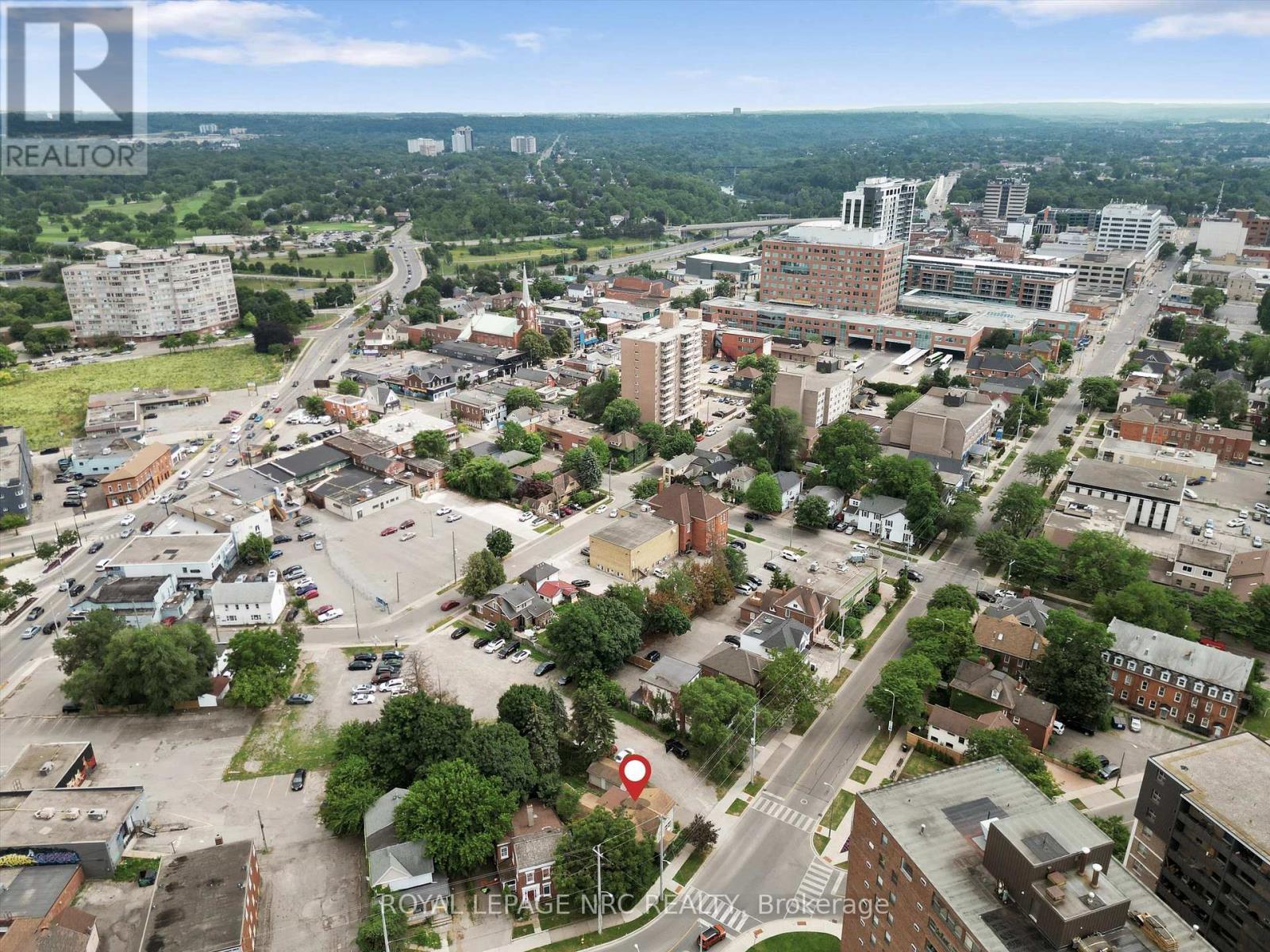 












228 KING STREET

,
St. Catharines (Downtown),




Ontario
L2R3J9

