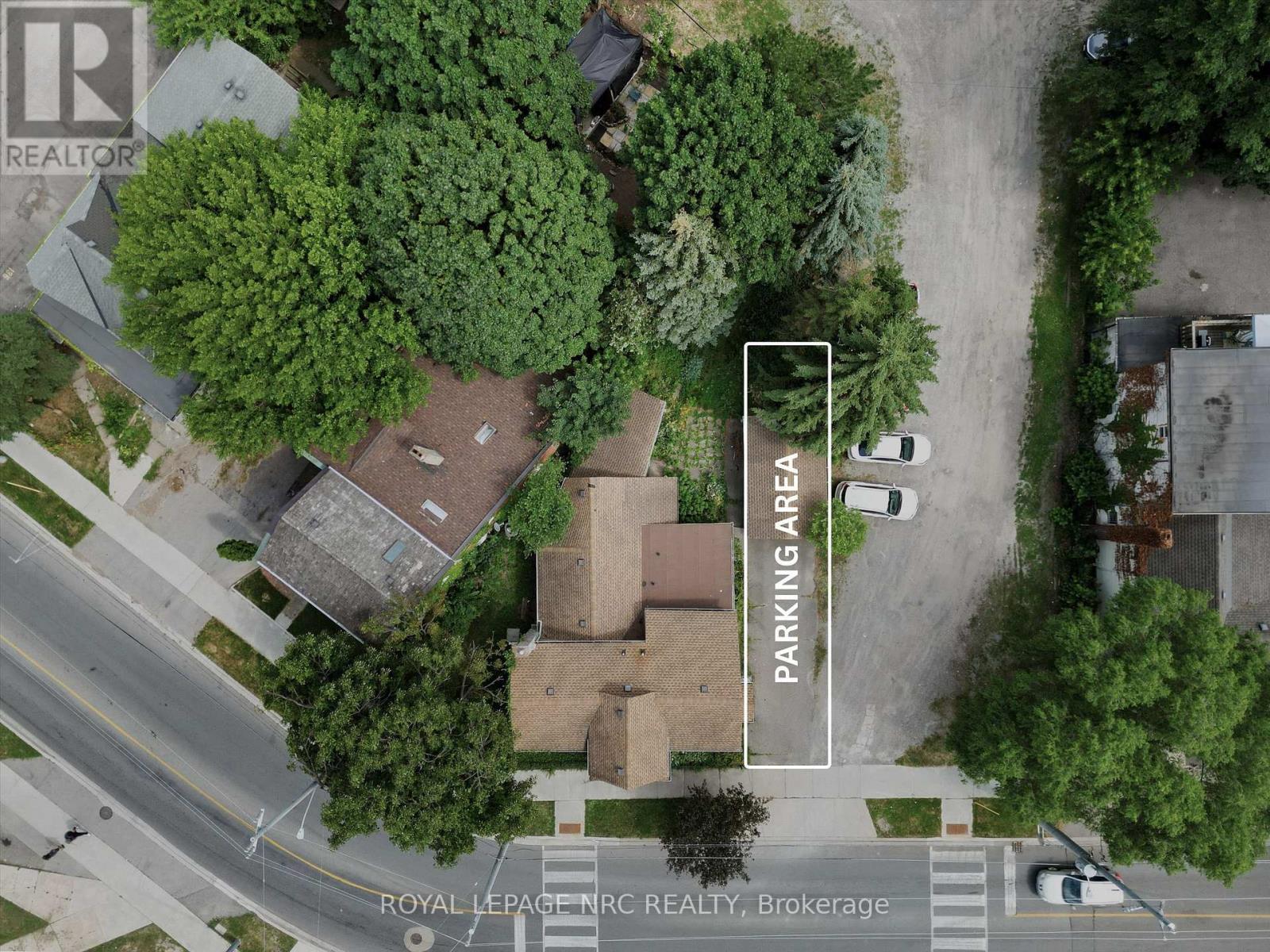 












228 KING STREET

,
St. Catharines (Downtown),




Ontario
L2R3J9

