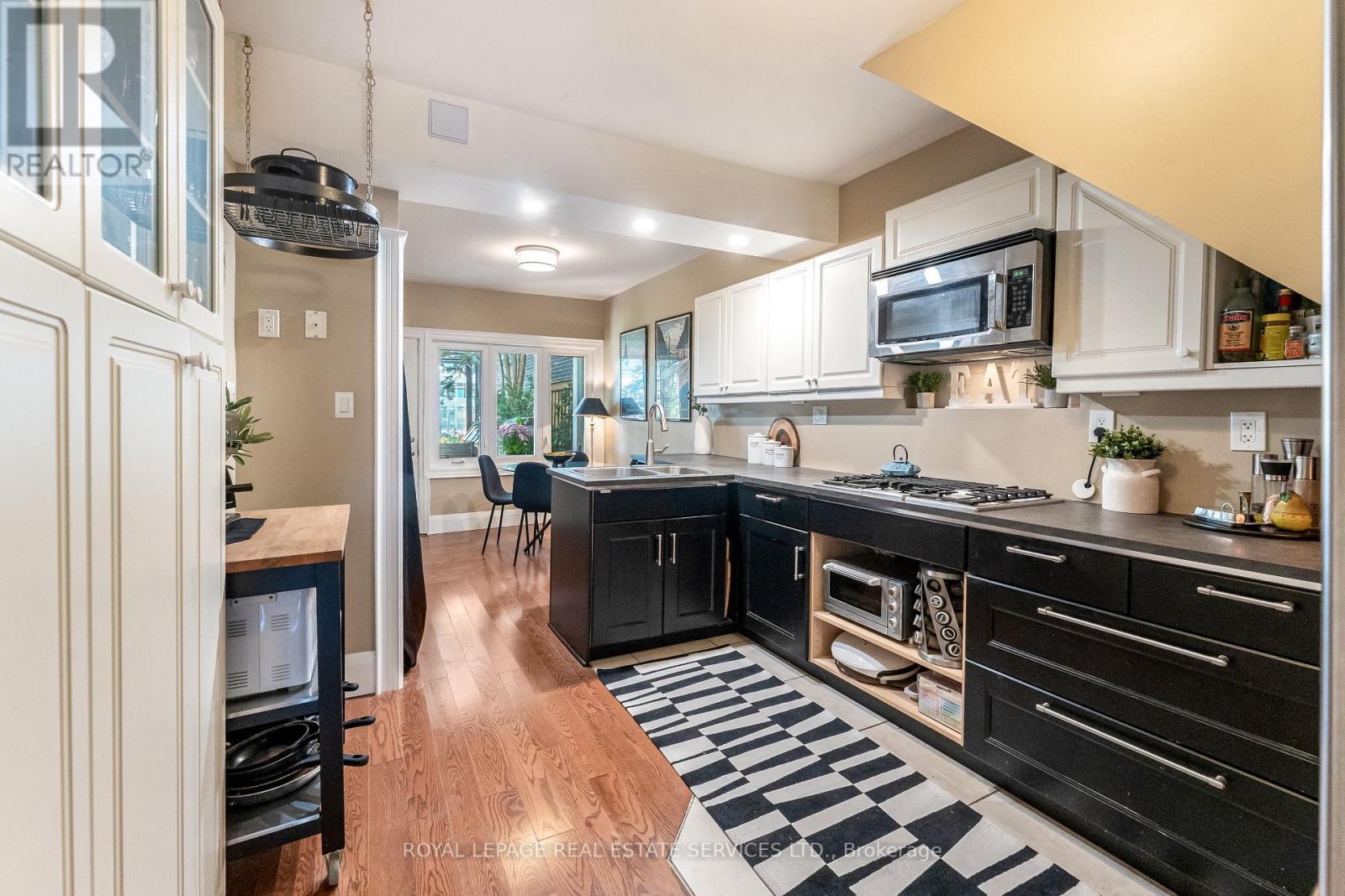 












150 STANLEY AVENUE

,
Toronto,




Ontario
M8V1N9

