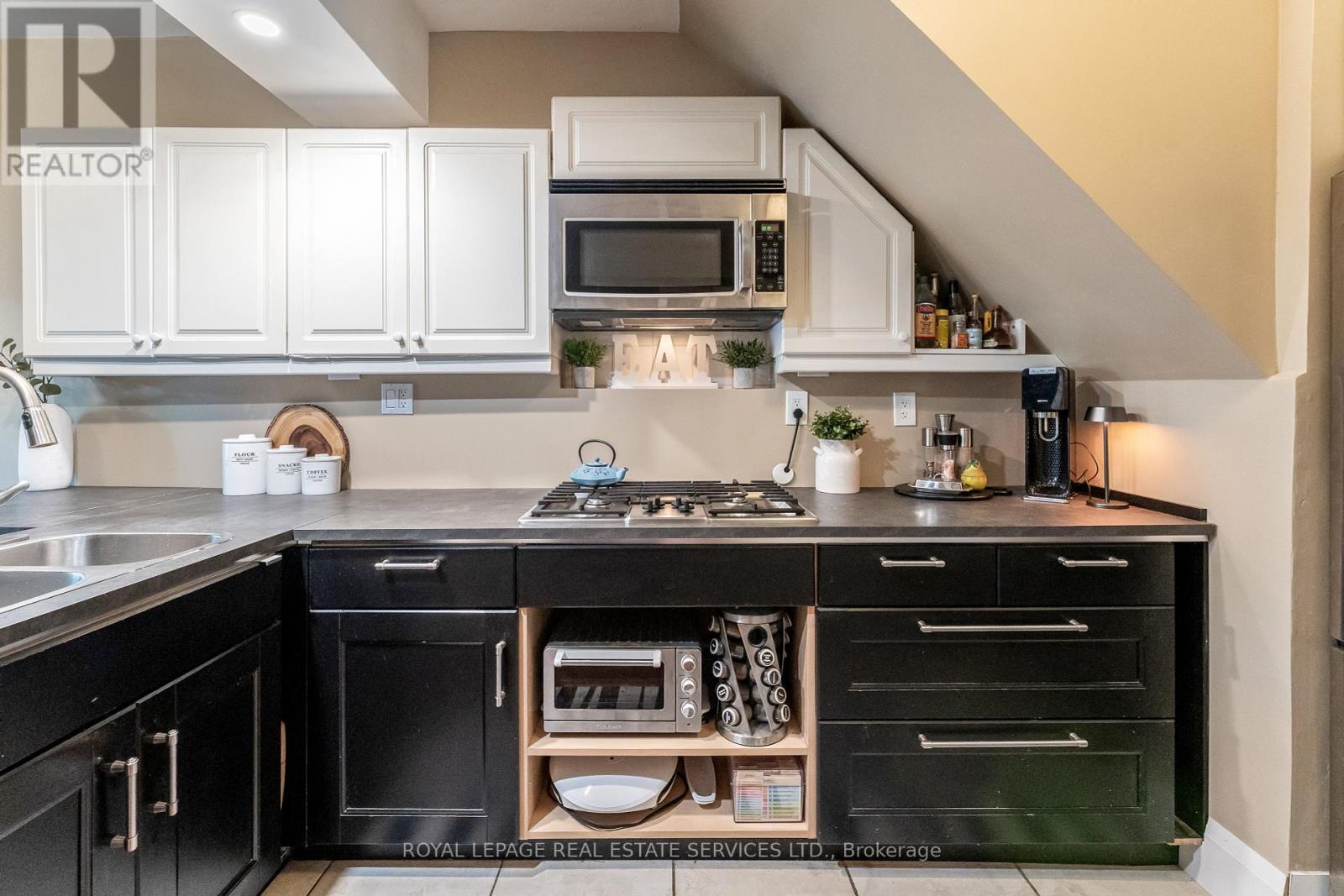 












150 STANLEY AVENUE

,
Toronto,




Ontario
M8V1N9

