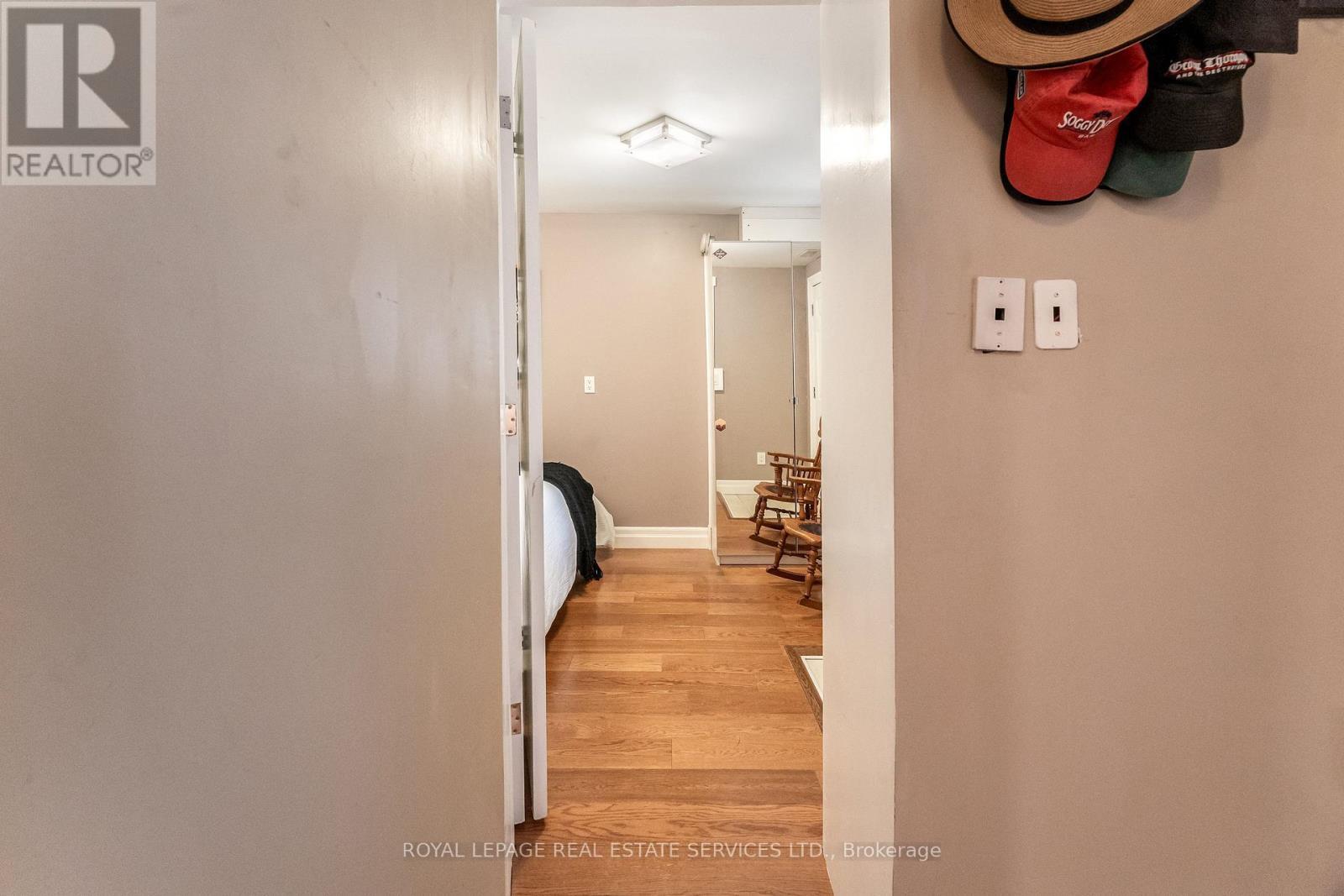 












150 STANLEY AVENUE

,
Toronto,




Ontario
M8V1N9

