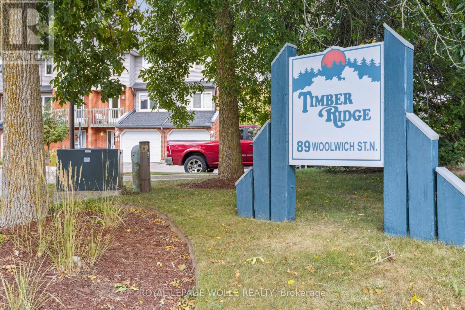 












27 - 89 WOOLWICH STREET

,
Waterloo,




Ontario
N2K1S5

