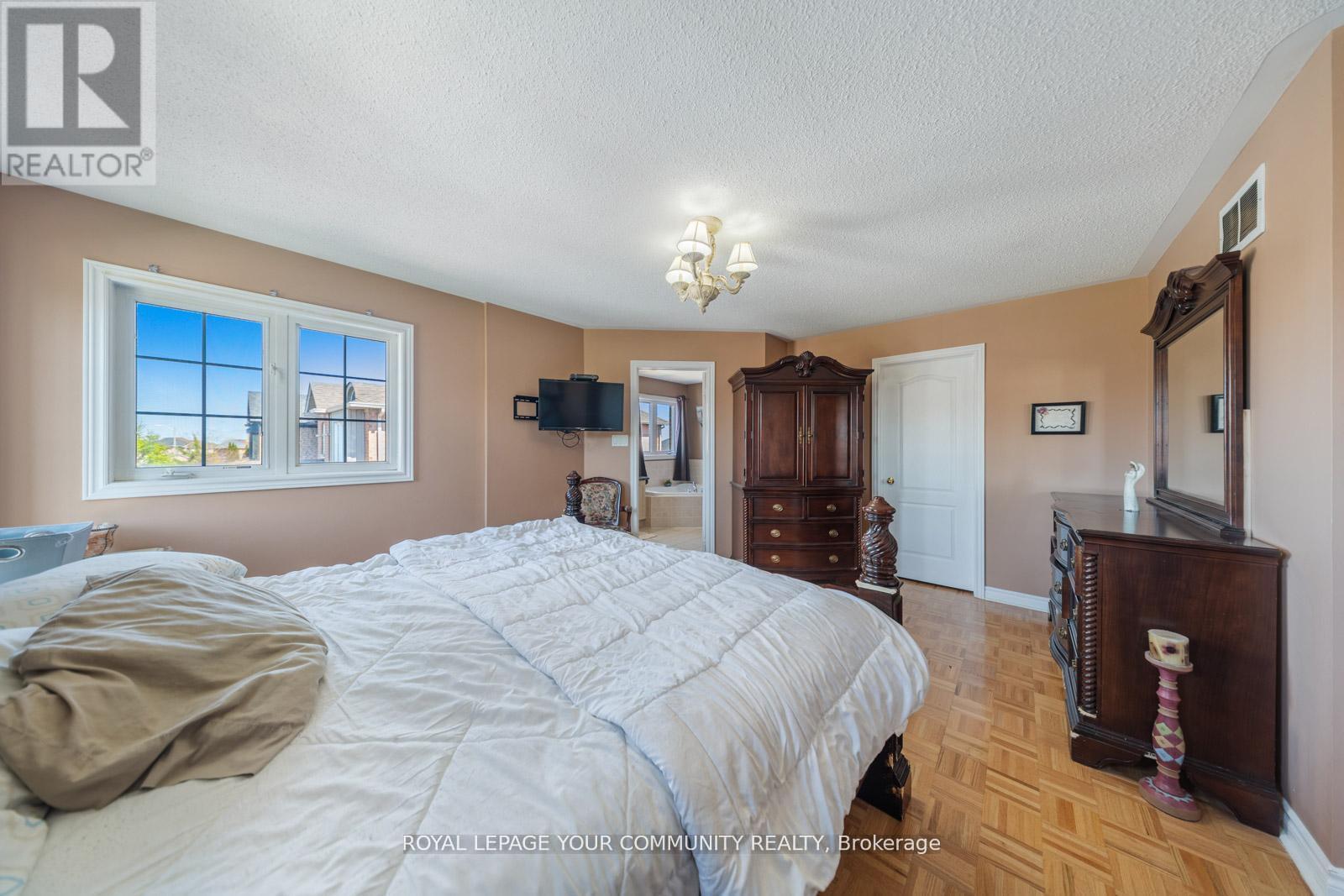 












68 GOYO GATE

,
Vaughan,




Ontario
L6A3T3

