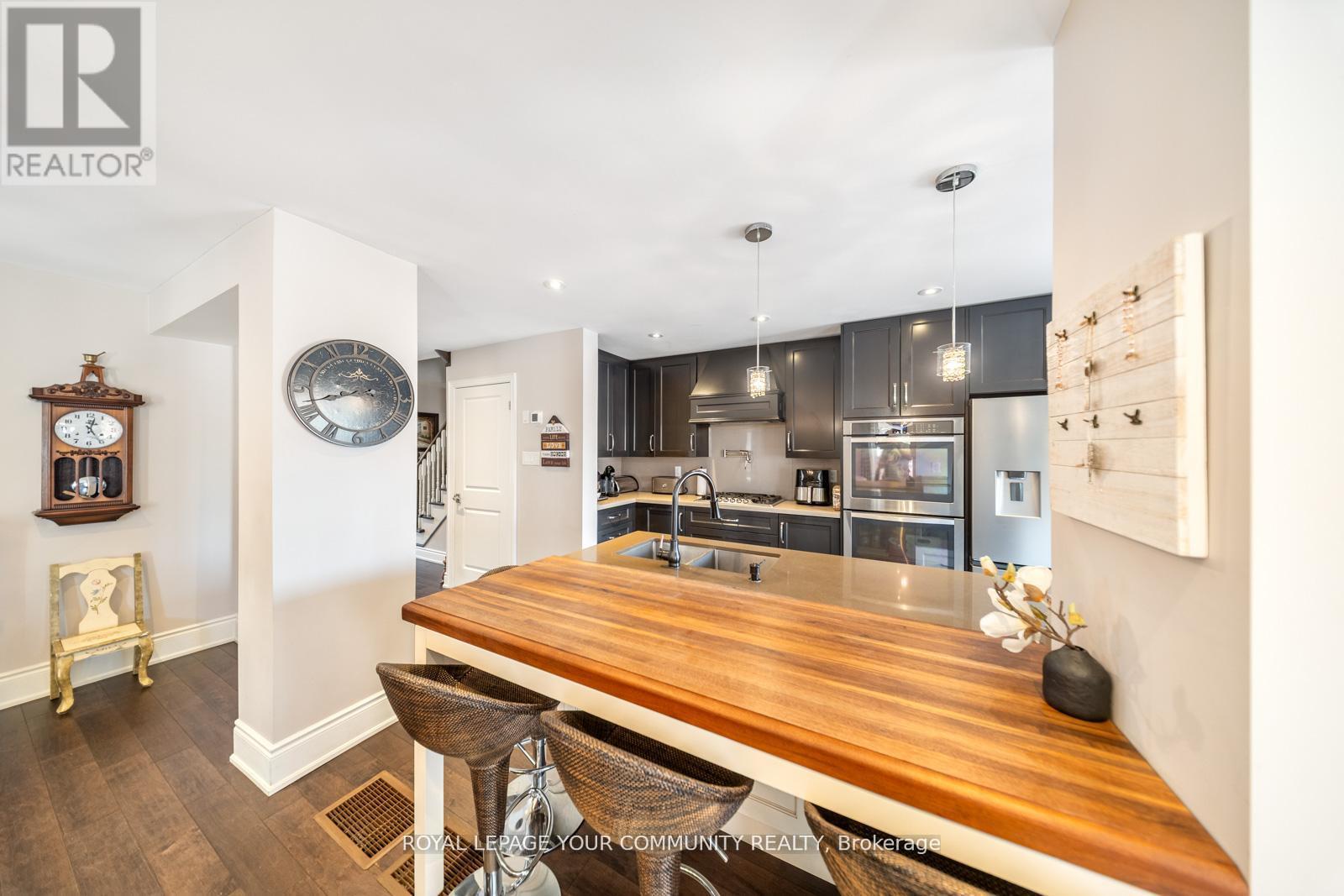 












68 GOYO GATE

,
Vaughan,




Ontario
L6A3T3

