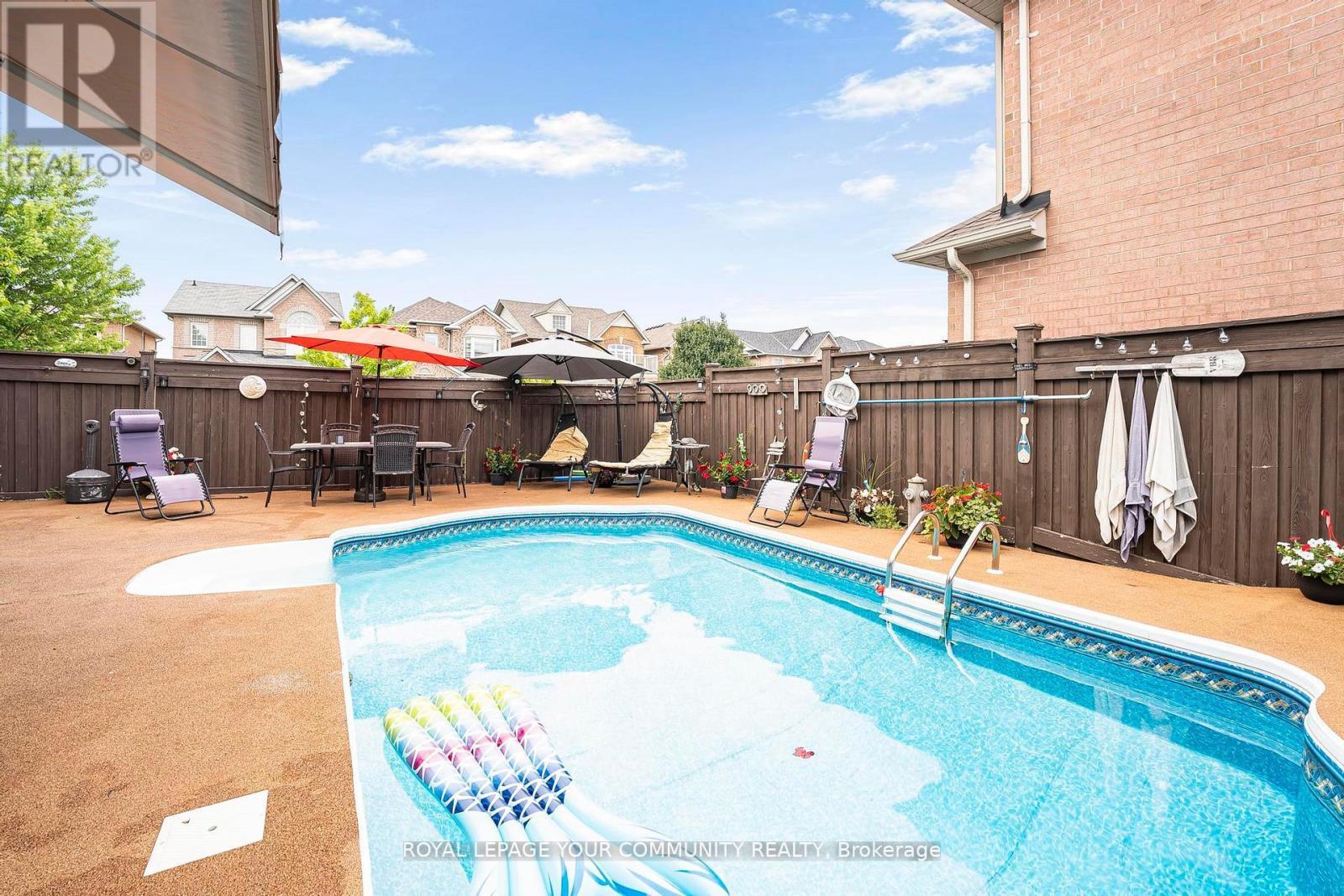 












68 GOYO GATE

,
Vaughan,




Ontario
L6A3T3

