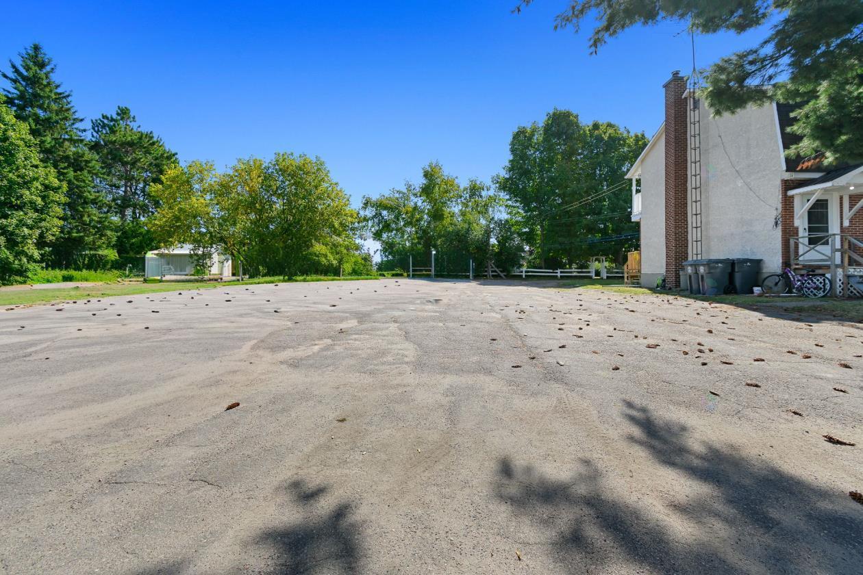 









44


Rue Lake

,
Shawville,




QC
J0X2Y0

