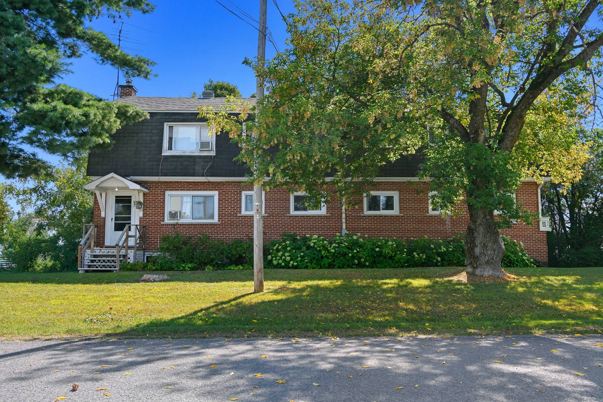 









44


Rue Lake

,
Shawville,




QC
J0X2Y0

