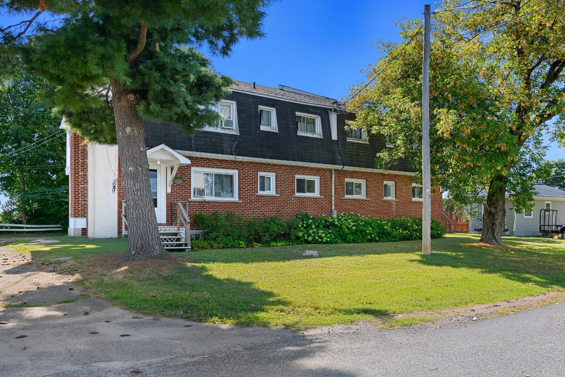 









44


Rue Lake

,
Shawville,




QC
J0X2Y0

