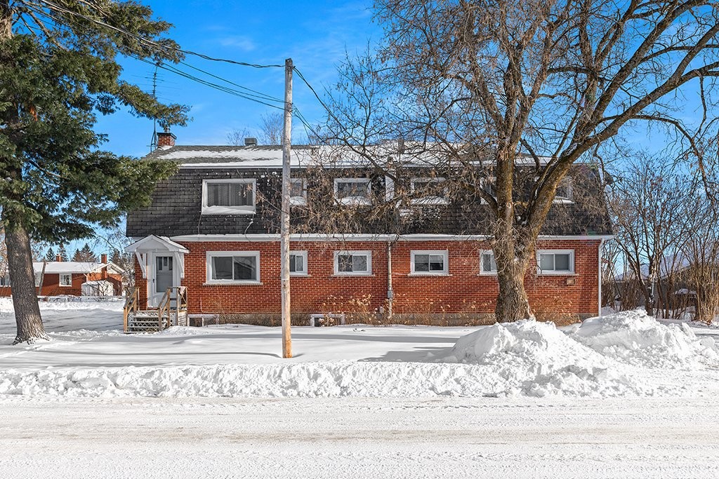 









44


Rue Lake

,
Shawville,




QC
J0X2Y0

