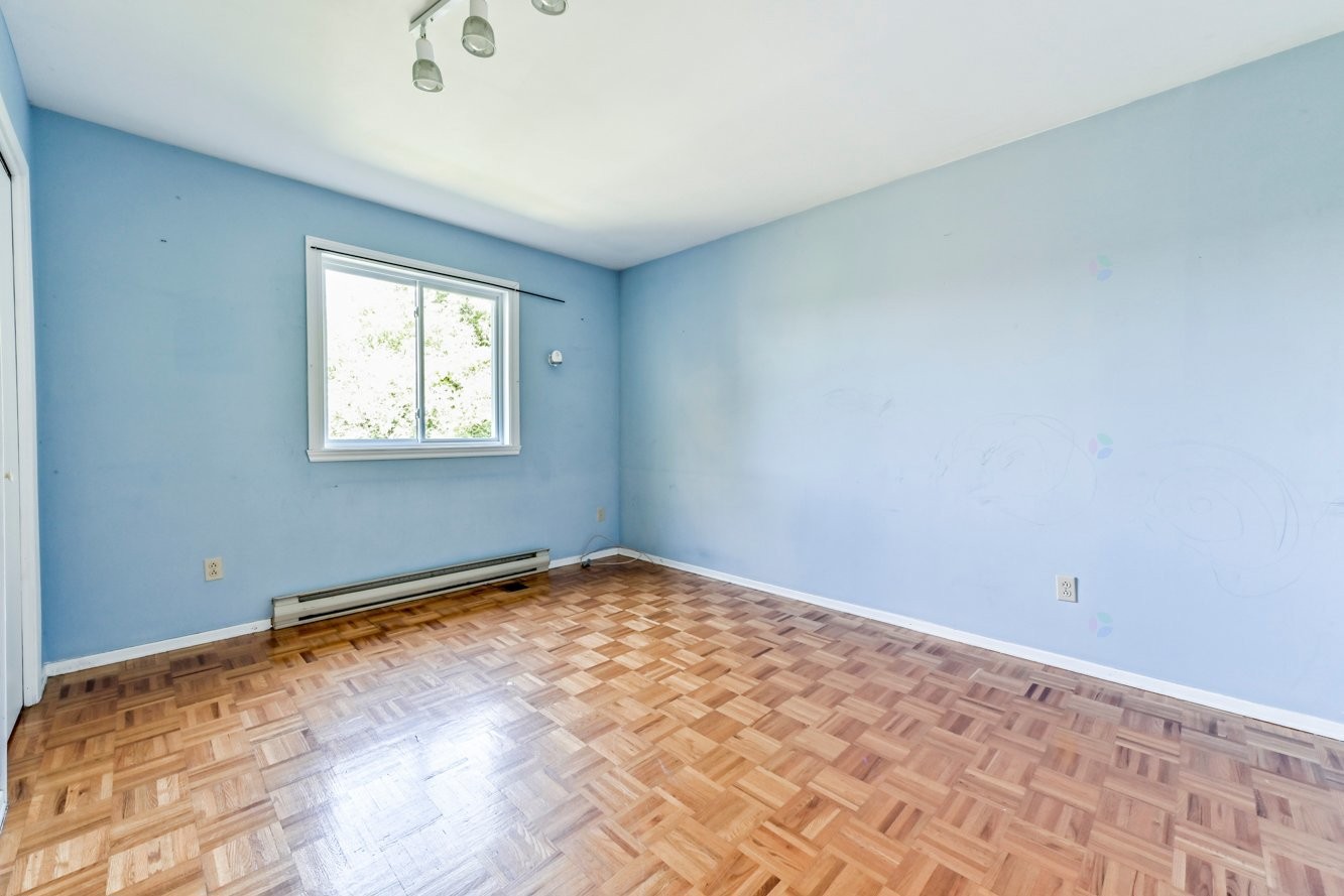 









5615


Av. Auteuil

,
Brossard,




QC
J4Z1M5

