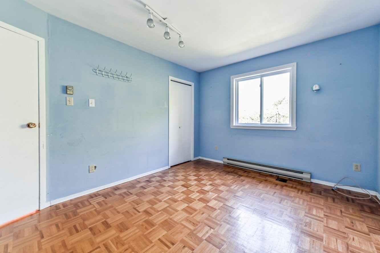 









5615


Av. Auteuil

,
Brossard,




QC
J4Z1M5

