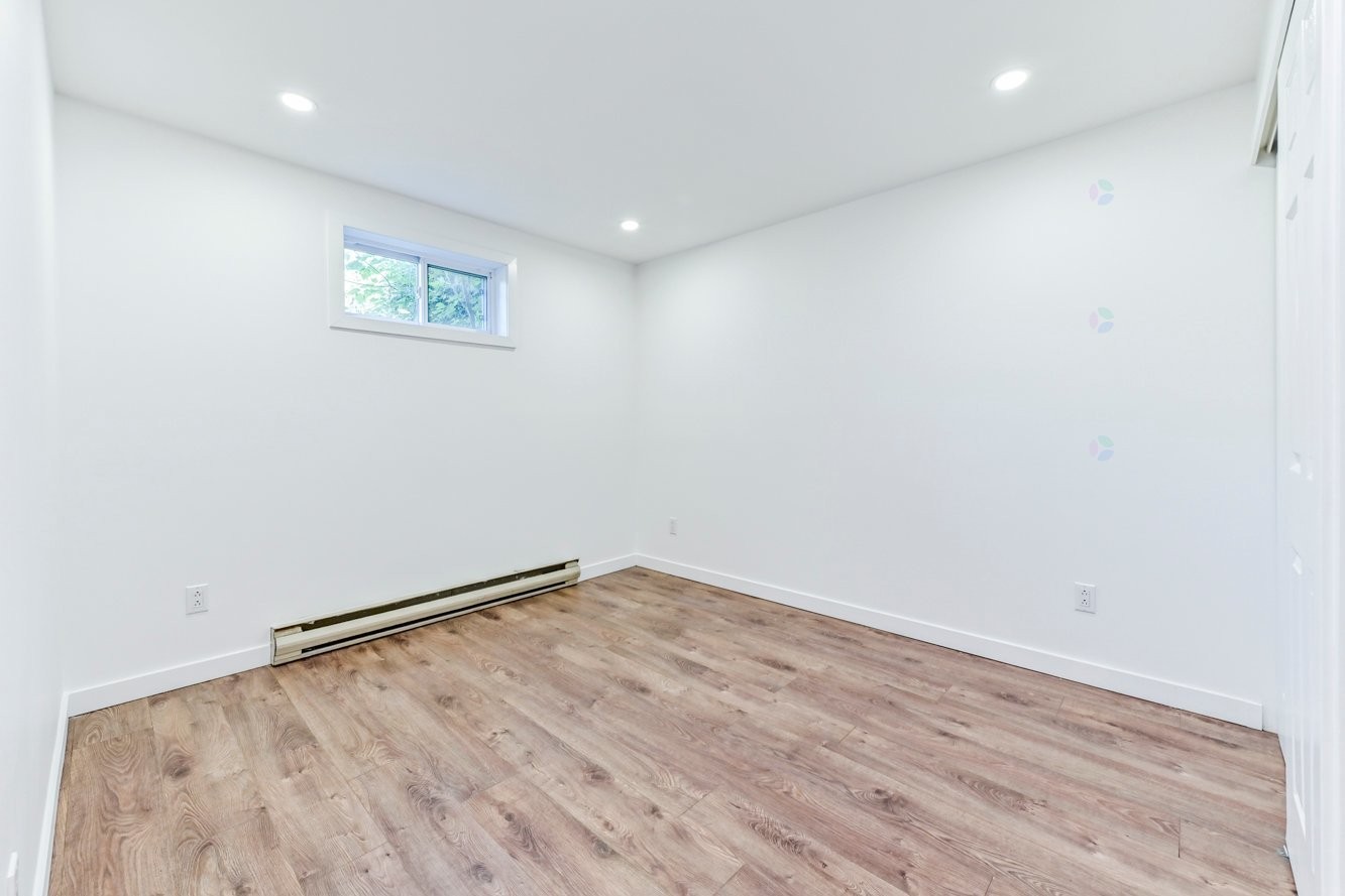 









5615


Av. Auteuil

,
Brossard,




QC
J4Z1M5

