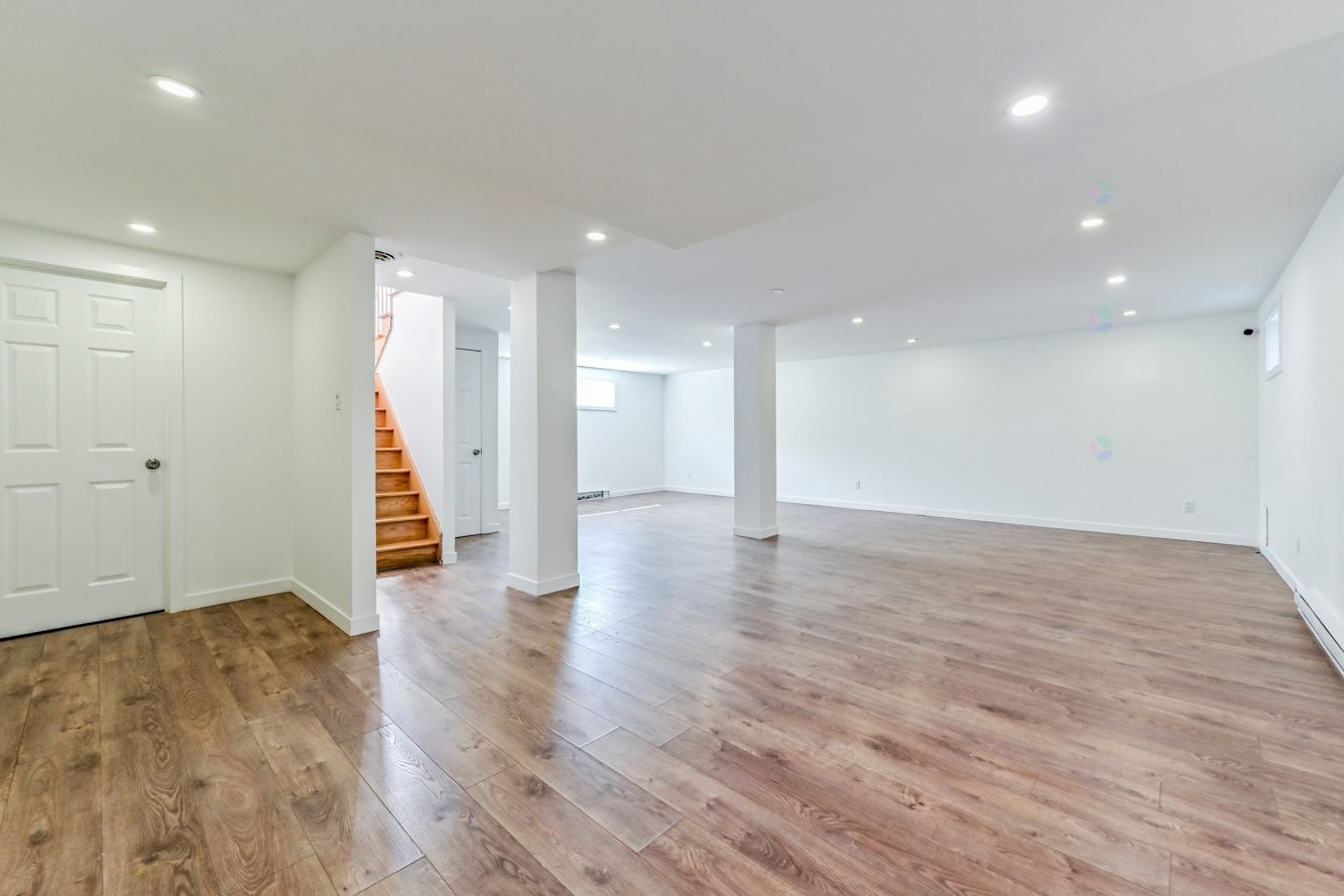 









5615


Av. Auteuil

,
Brossard,




QC
J4Z1M5

