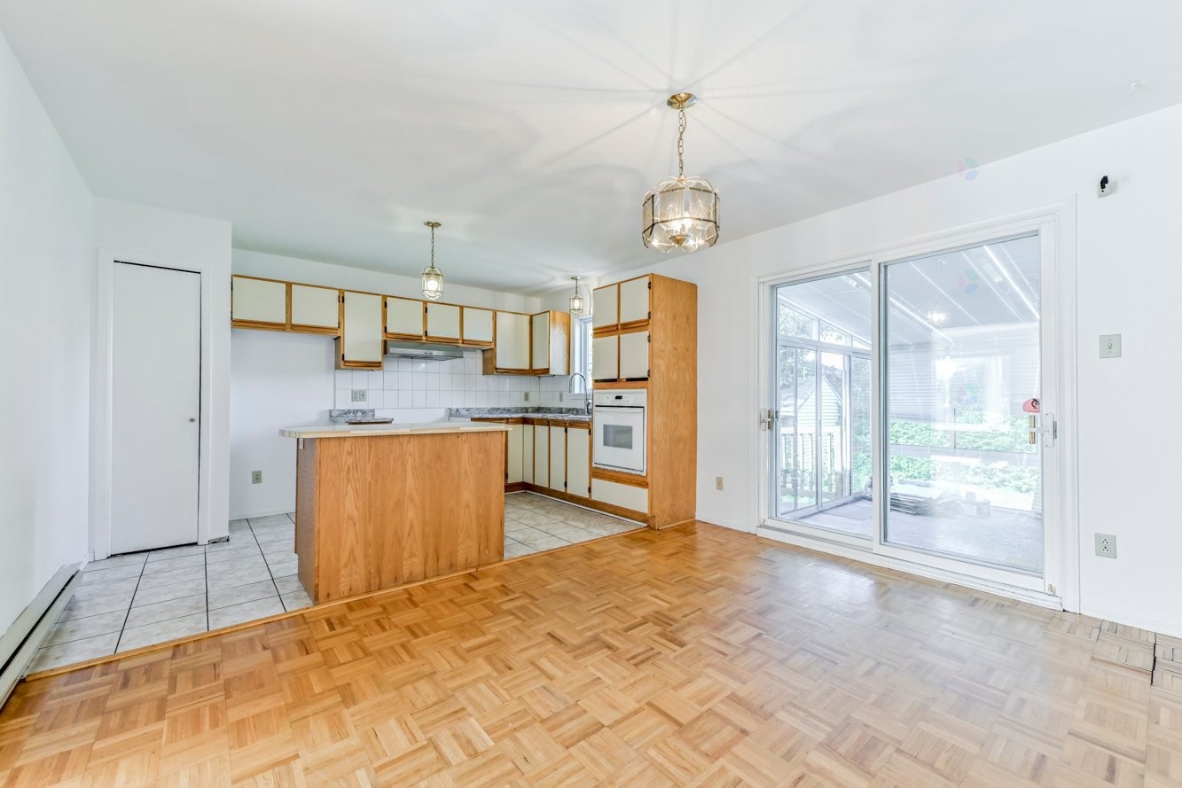 









5615


Av. Auteuil

,
Brossard,




QC
J4Z1M5

