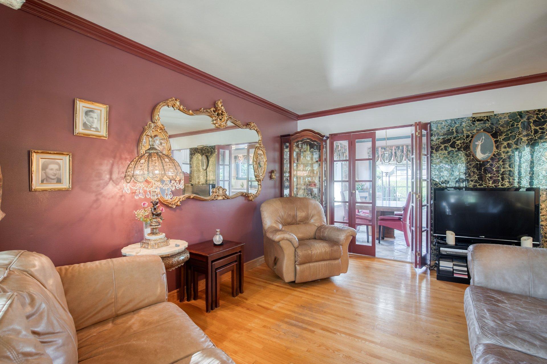 









7510


Rue Madrid

,
Brossard,




QC
J4Y1G2

