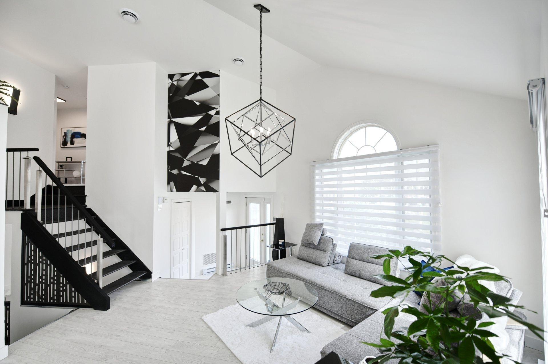 









8990


Place Rodier

,
Brossard,




QC
J4X1C1

