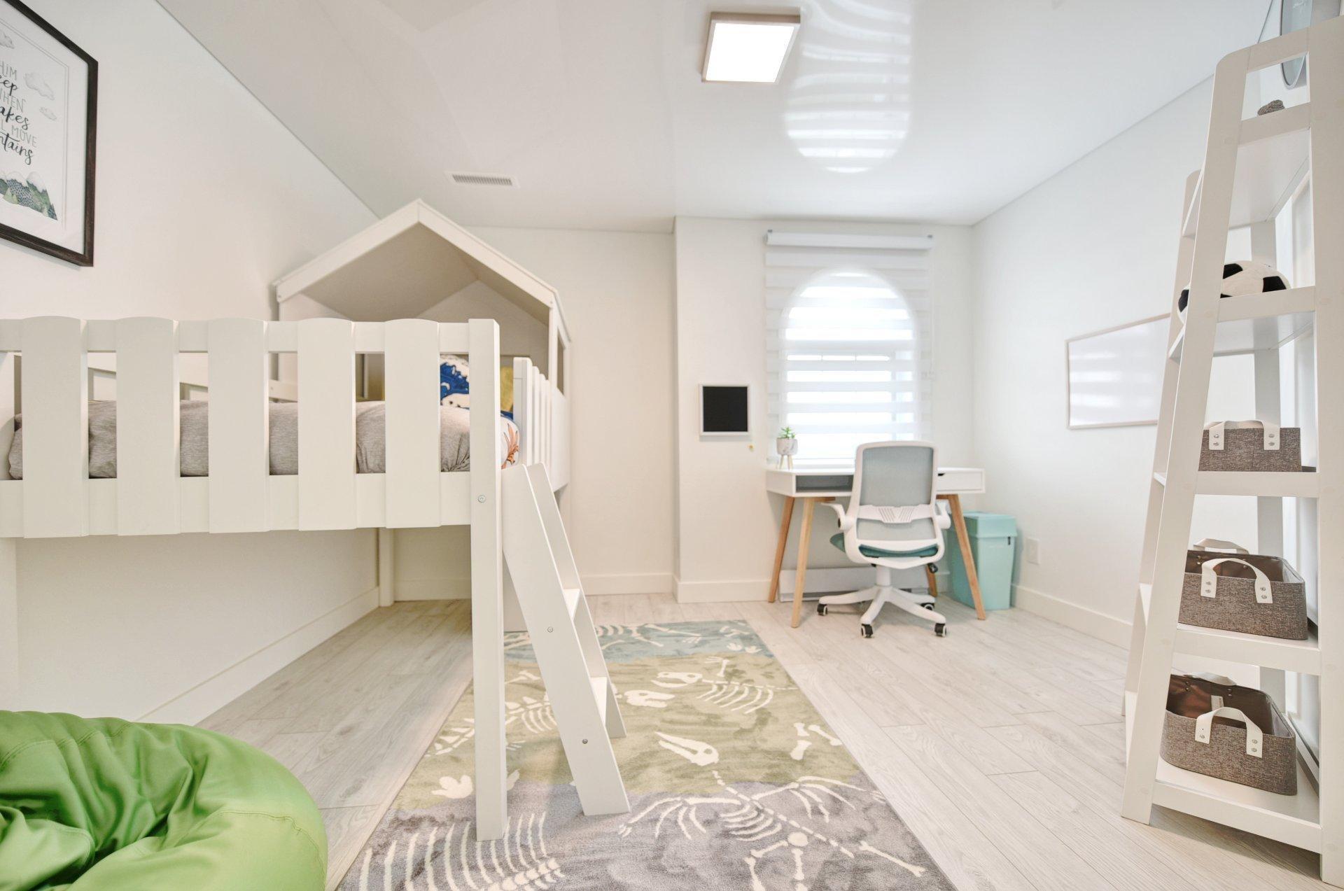 









8990


Place Rodier

,
Brossard,




QC
J4X1C1

