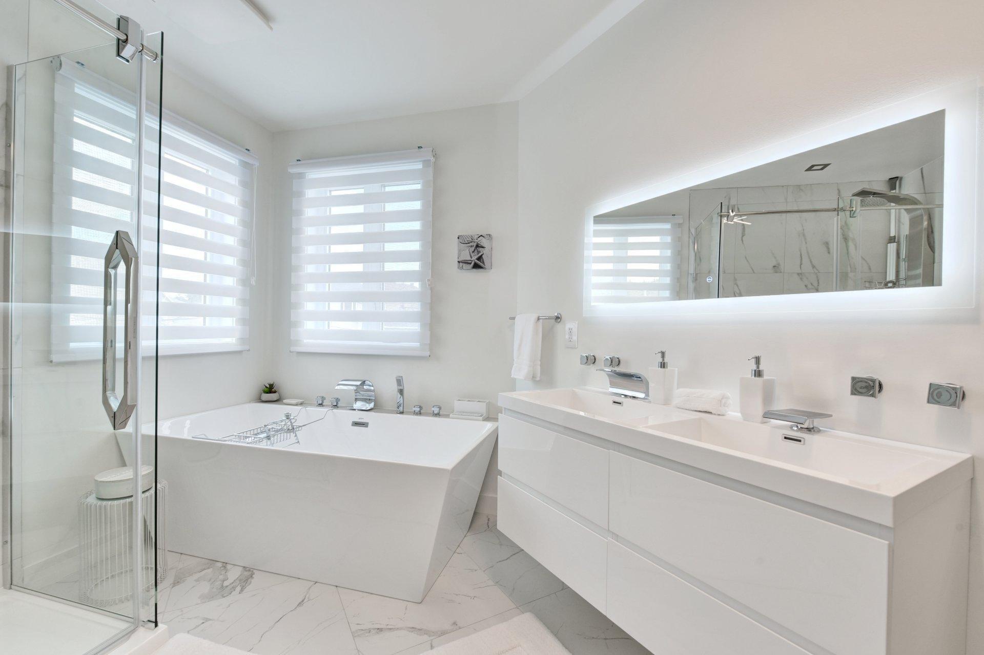 









8990


Place Rodier

,
Brossard,




QC
J4X1C1

