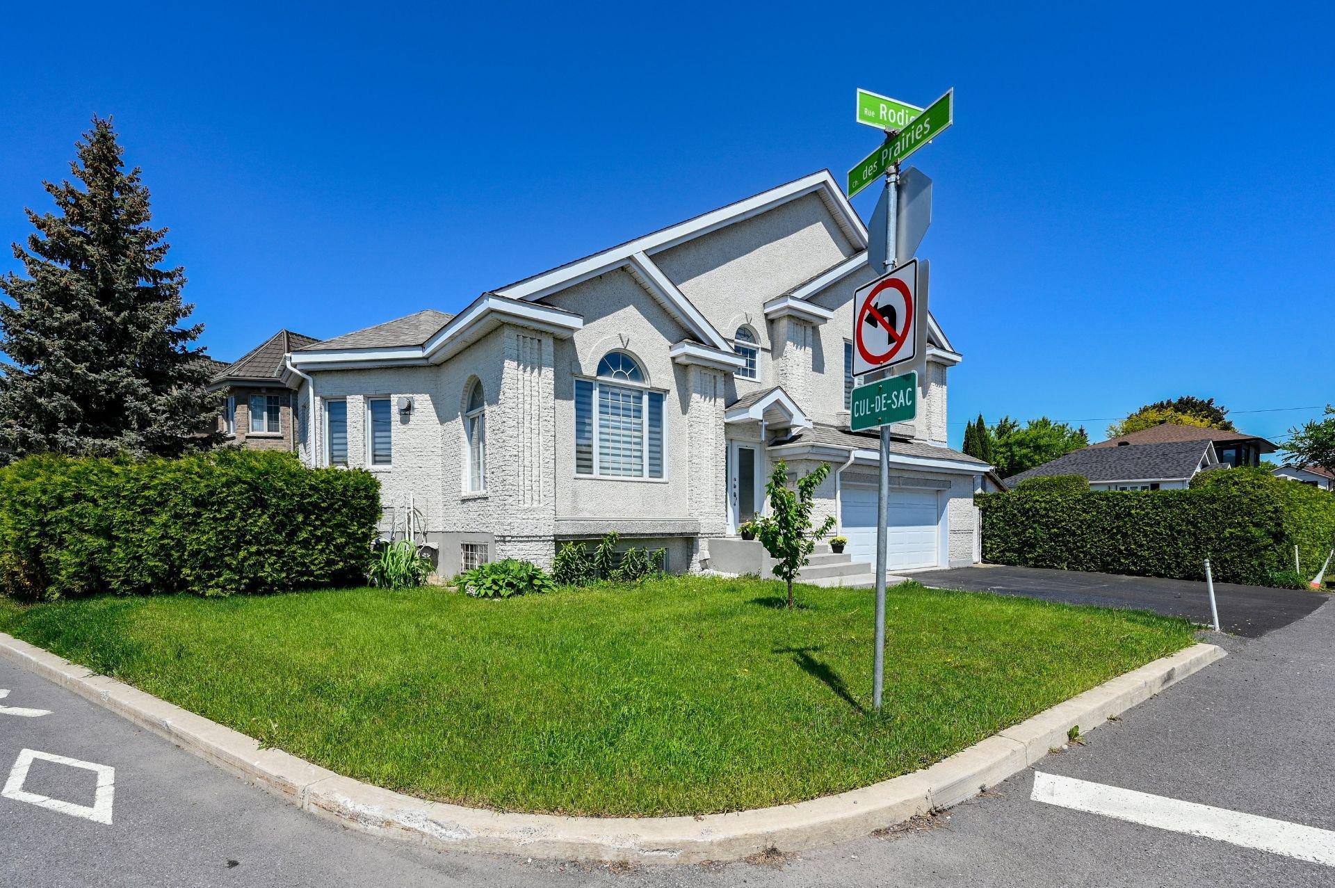 









8990


Place Rodier

,
Brossard,




QC
J4X1C1

