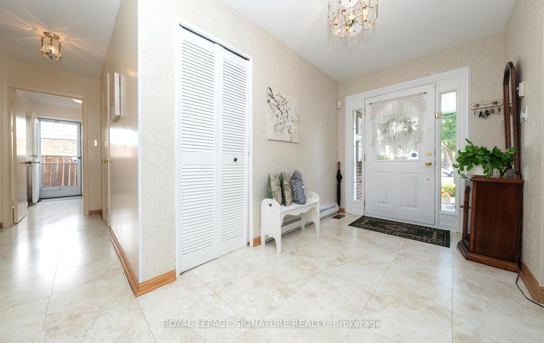









28


Roundwood

Court,
Toronto,




ON
M1W 1Z2

