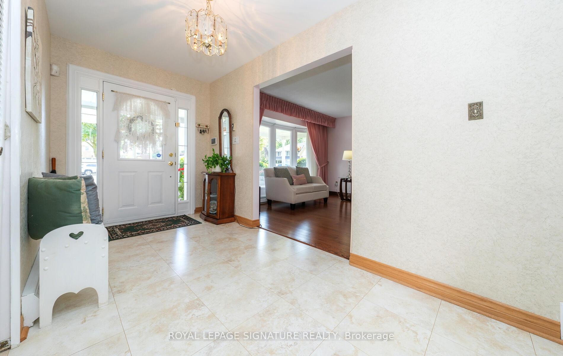 









28


Roundwood

Court,
Toronto,




ON
M1W 1Z2

