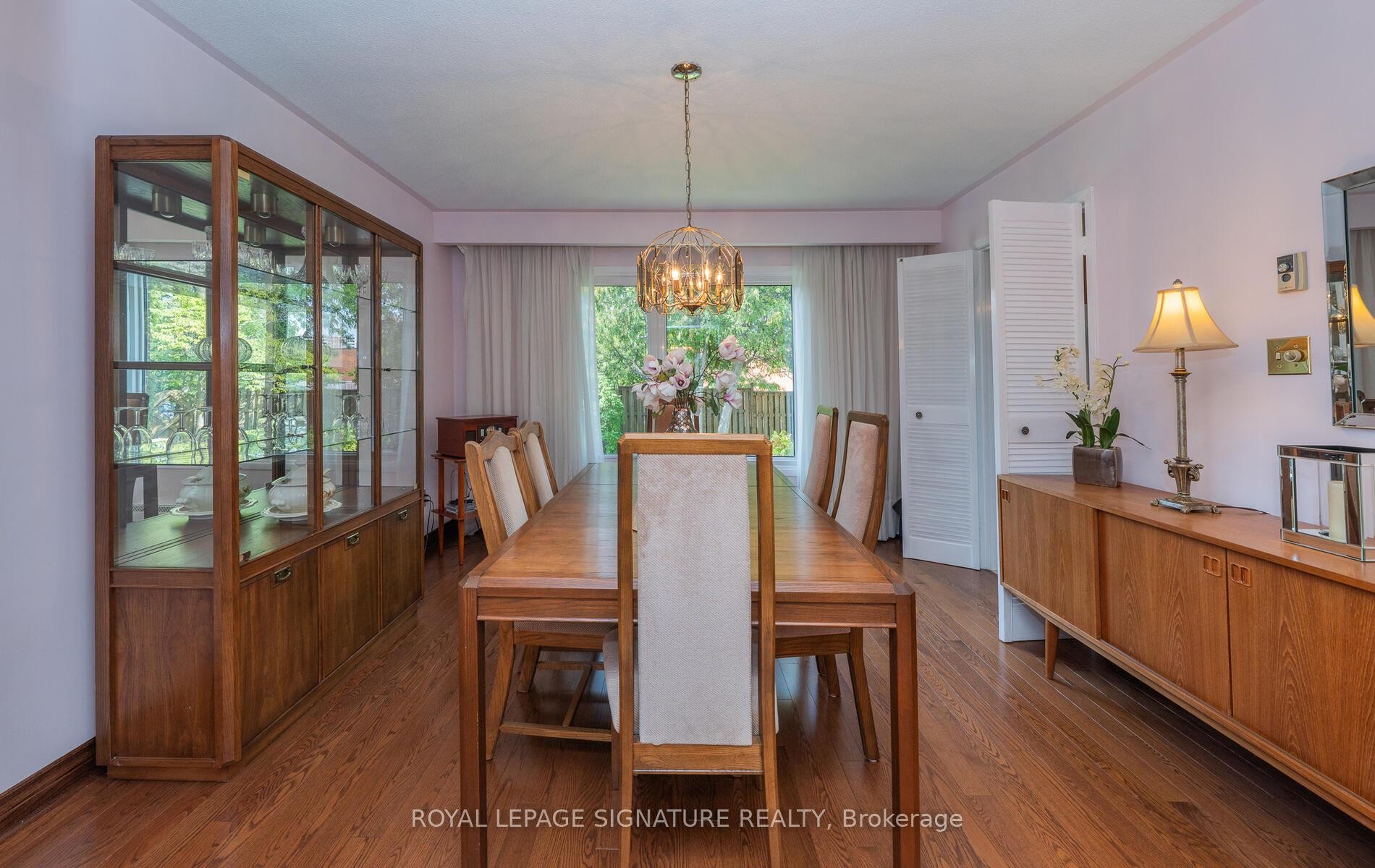 









28


Roundwood

Court,
Toronto,




ON
M1W 1Z2

