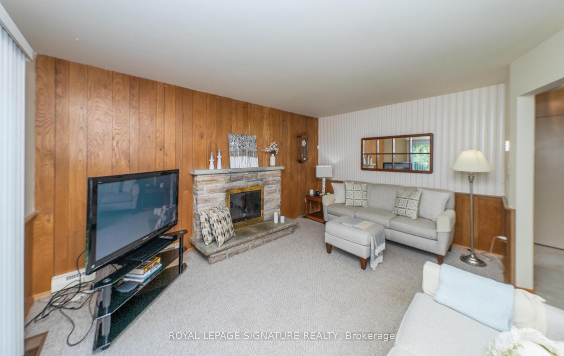









28


Roundwood

Court,
Toronto,




ON
M1W 1Z2

