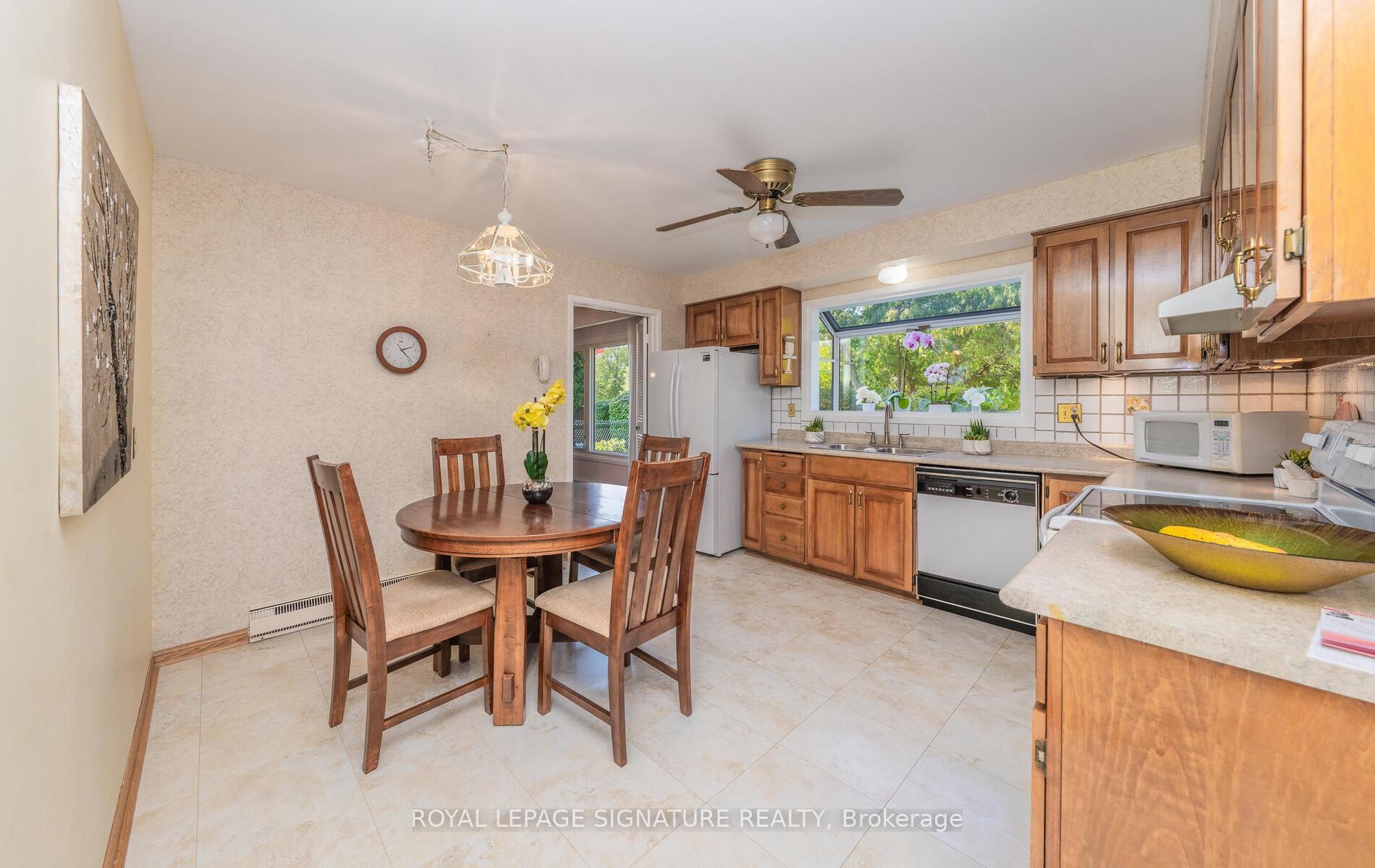 









28


Roundwood

Court,
Toronto,




ON
M1W 1Z2

