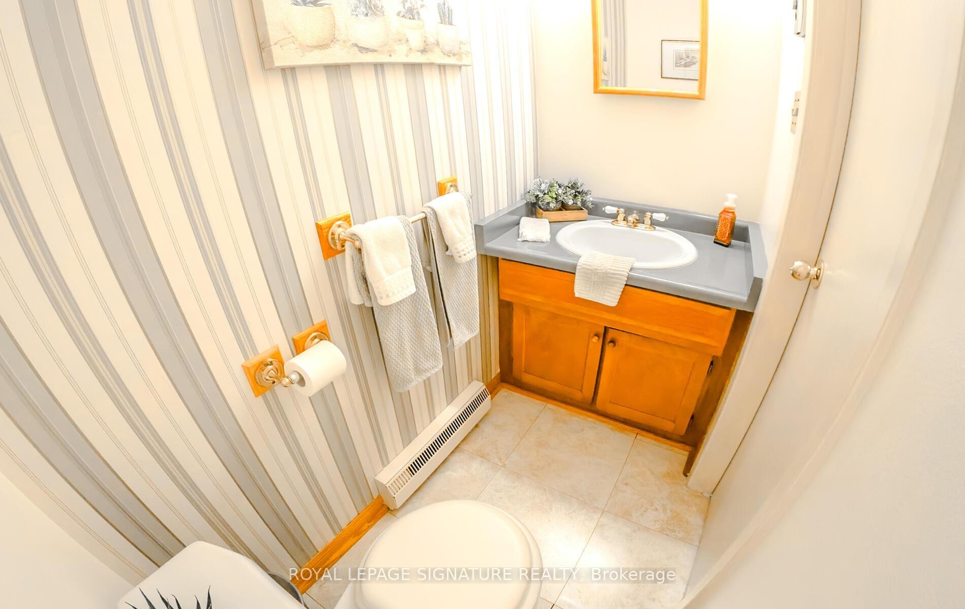 









28


Roundwood

Court,
Toronto,




ON
M1W 1Z2

