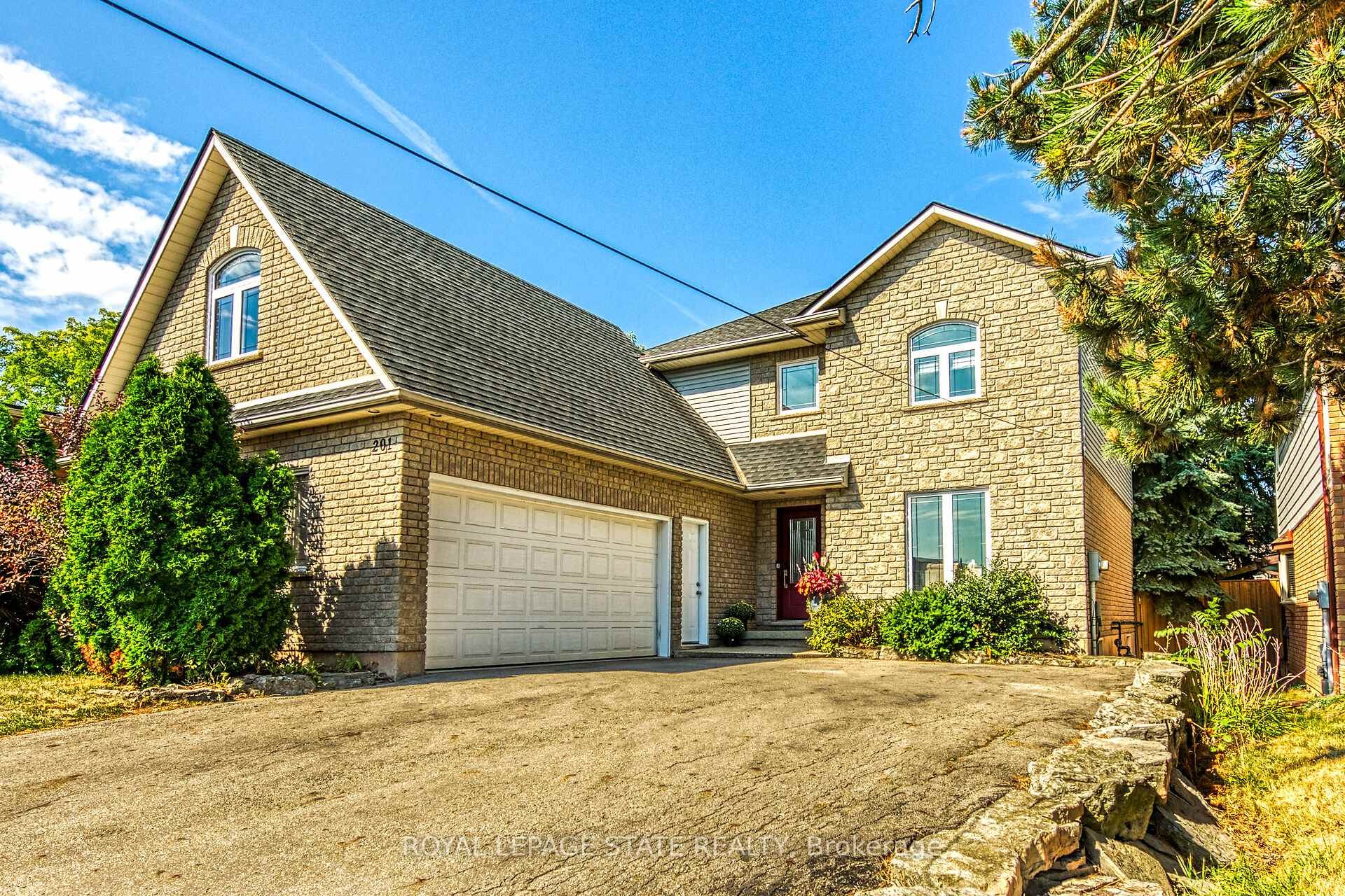 









201


Jones

Road,
Hamilton,




ON
L8E 5J4

