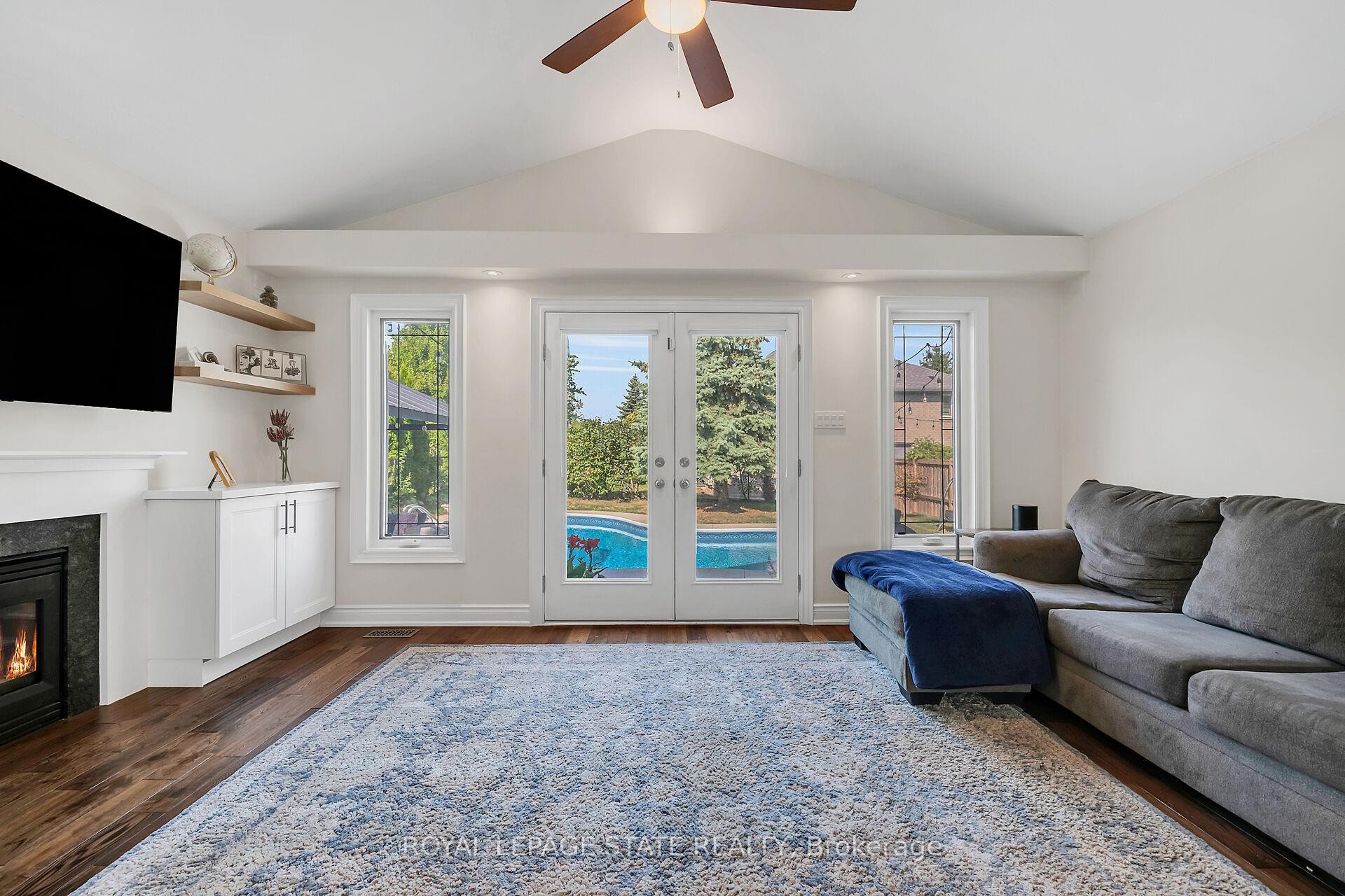 









201


Jones

Road,
Hamilton,




ON
L8E 5J4

