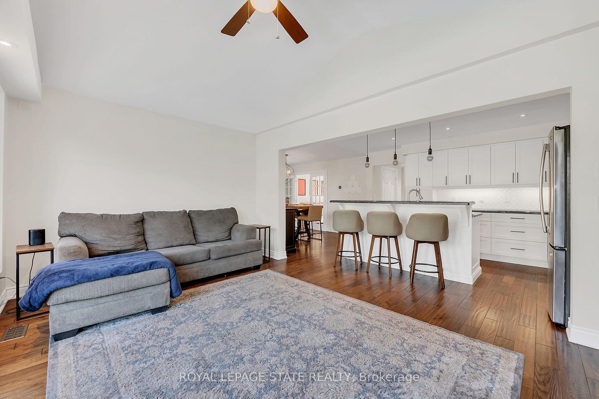 









201


Jones

Road,
Hamilton,




ON
L8E 5J4

