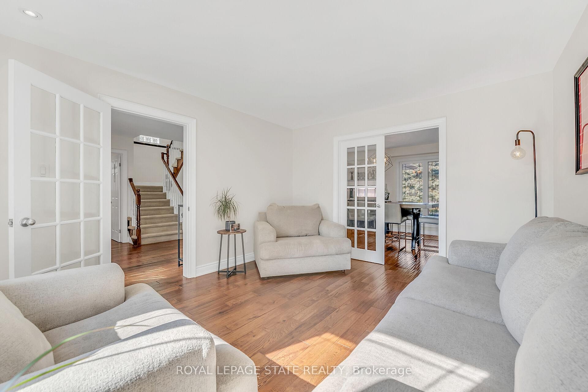 









201


Jones

Road,
Hamilton,




ON
L8E 5J4

