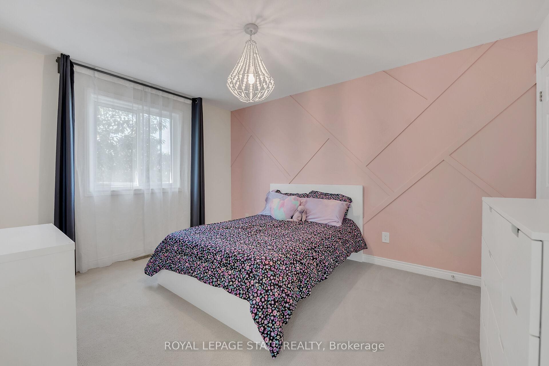 









201


Jones

Road,
Hamilton,




ON
L8E 5J4

