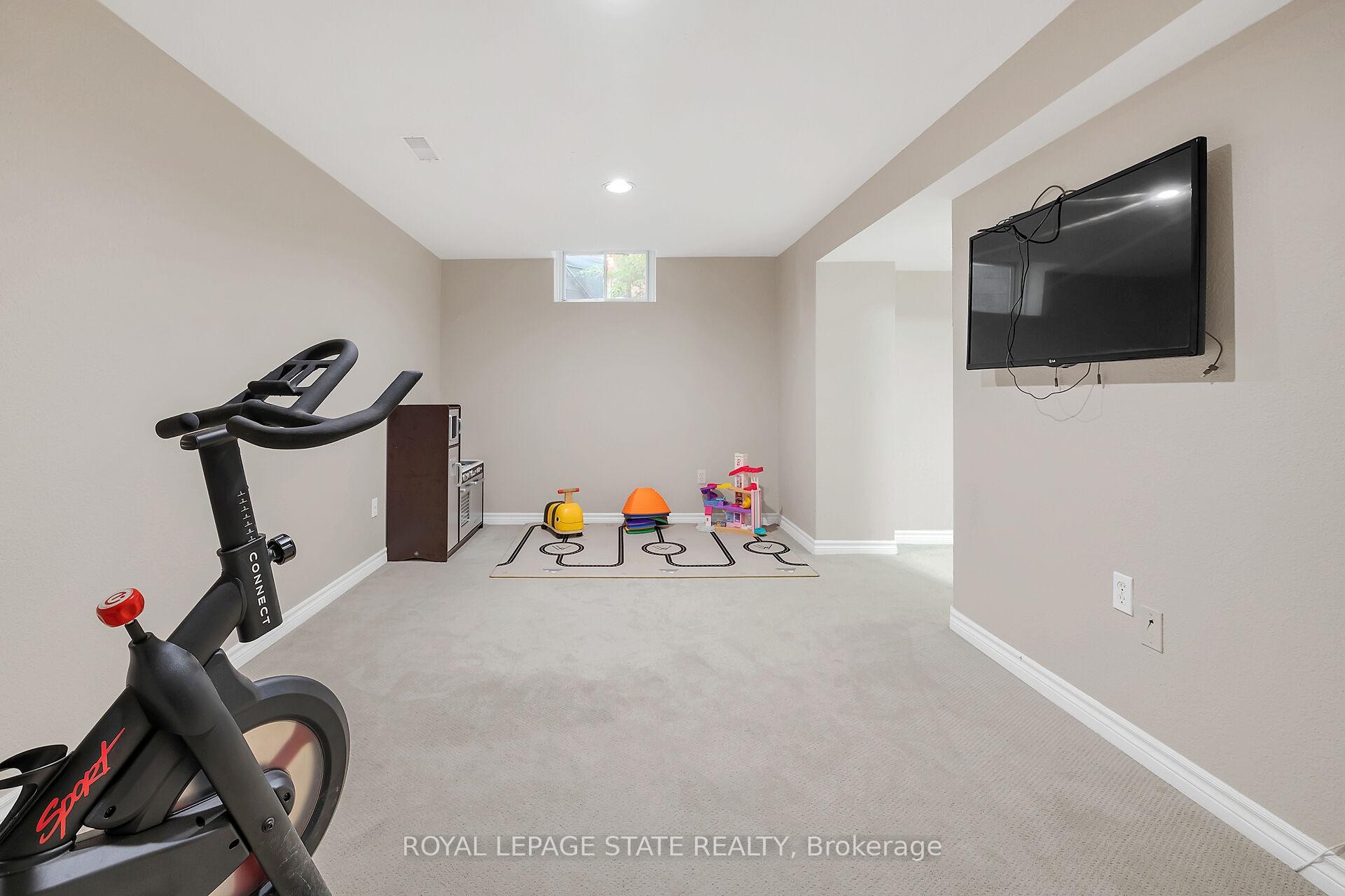 









201


Jones

Road,
Hamilton,




ON
L8E 5J4

