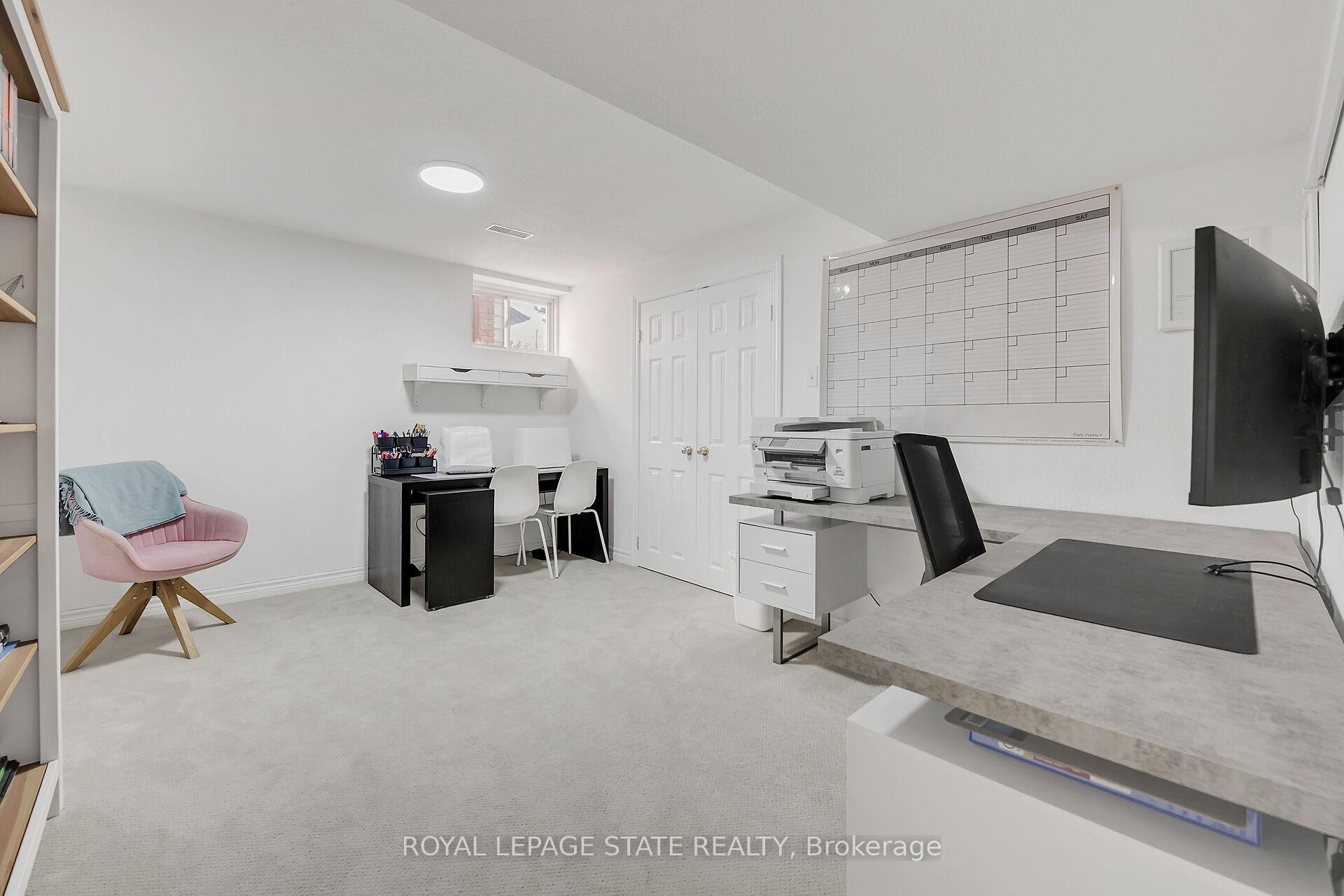 









201


Jones

Road,
Hamilton,




ON
L8E 5J4

