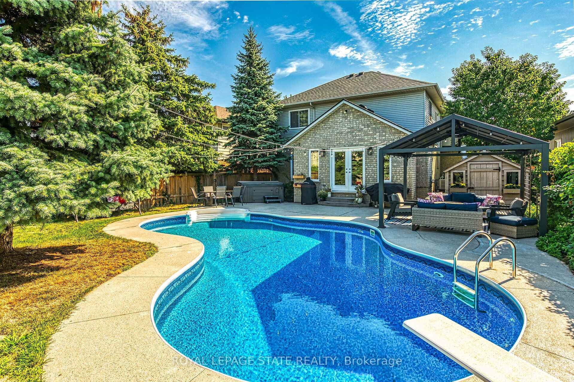 









201


Jones

Road,
Hamilton,




ON
L8E 5J4

